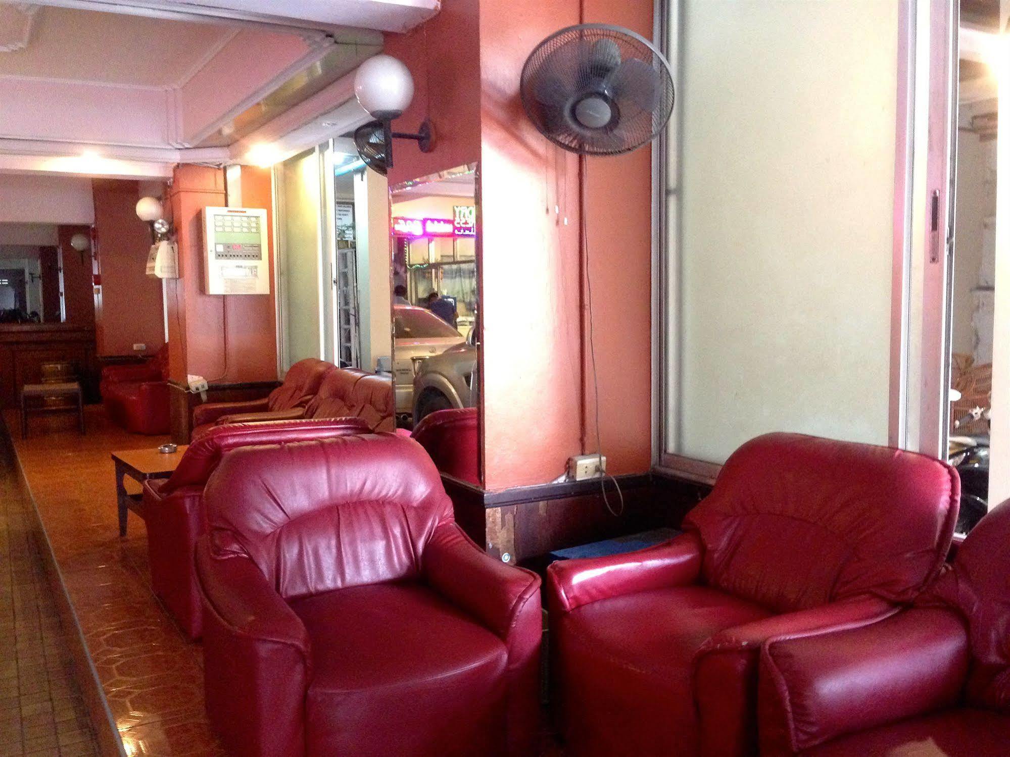 Cherry Hotel Pattaya Dış mekan fotoğraf