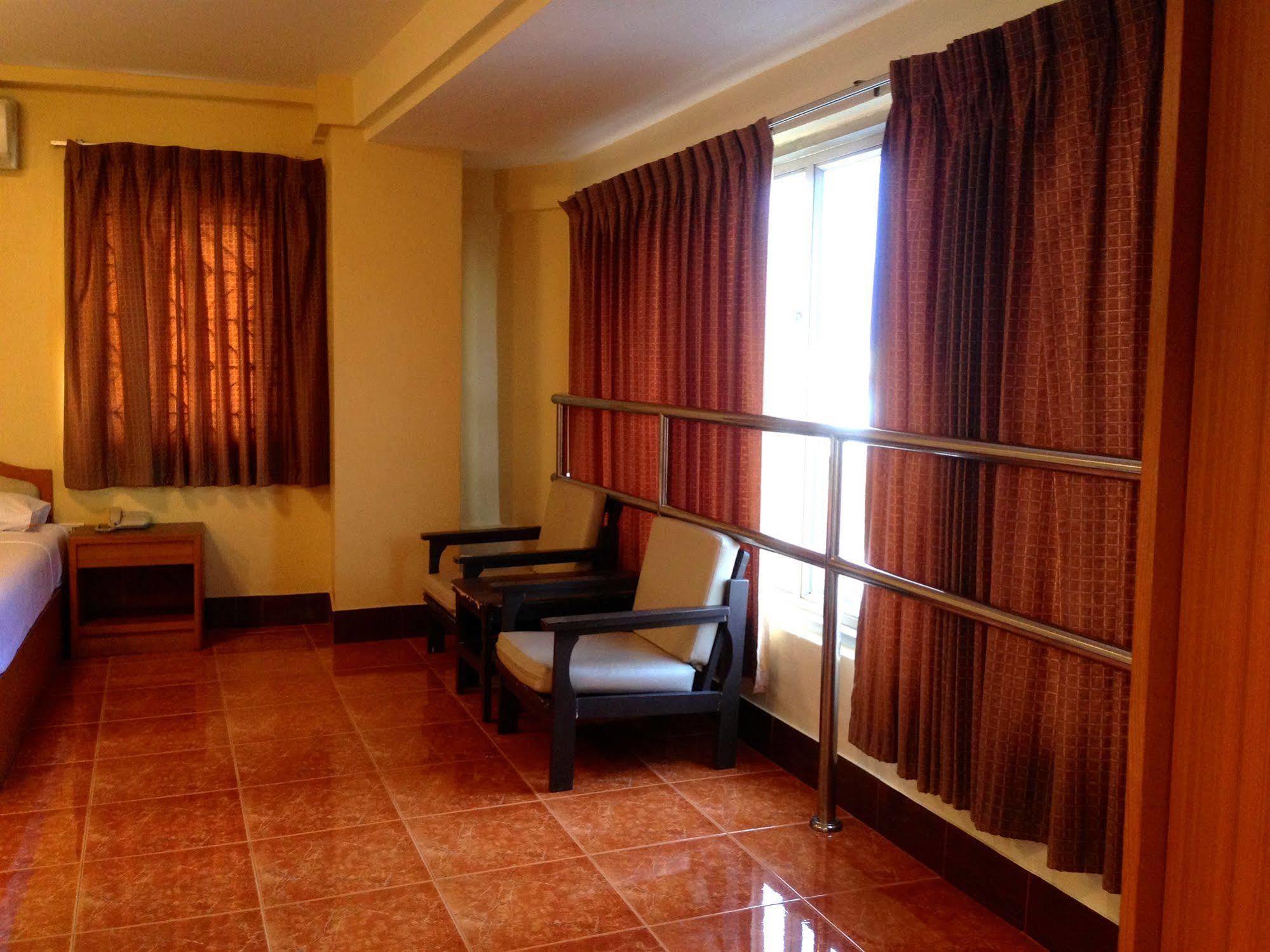 Cherry Hotel Pattaya Dış mekan fotoğraf