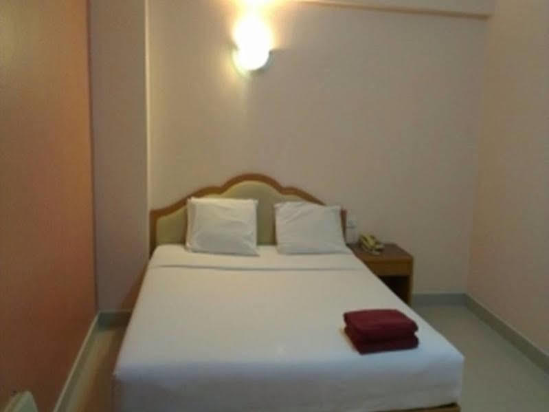 Cherry Hotel Pattaya Dış mekan fotoğraf