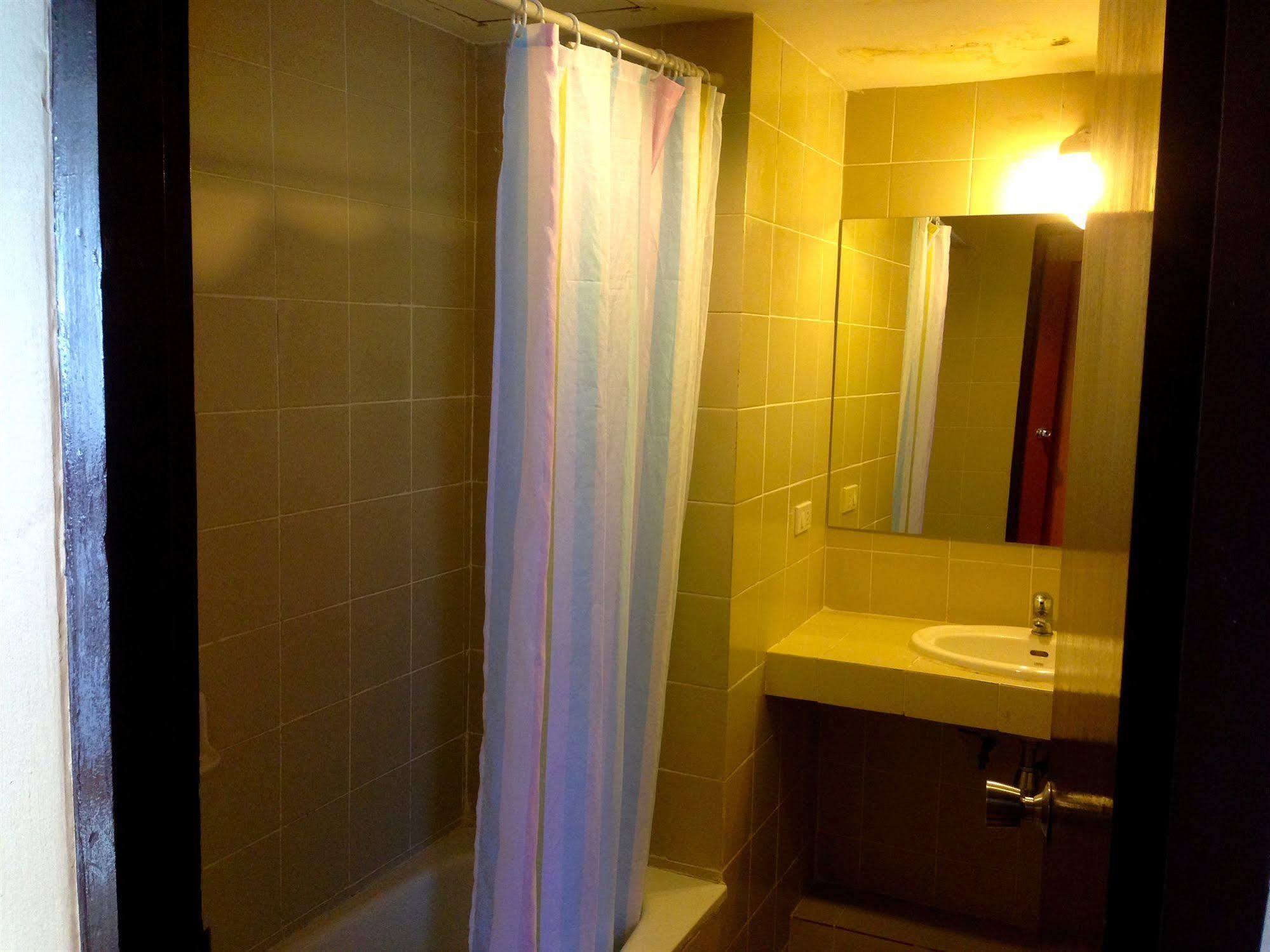 Cherry Hotel Pattaya Dış mekan fotoğraf